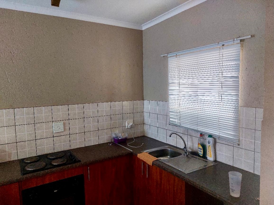 2 Bedroom Property for Sale in Waterval East North West